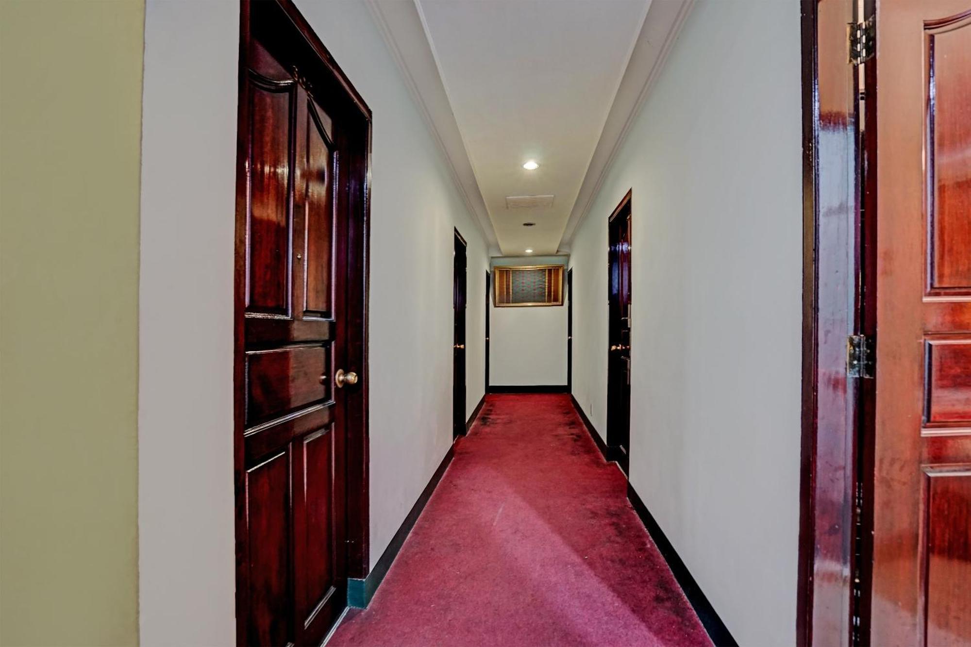 OYO 91805 Hotel Wisma Bari Palembang Bagian luar foto