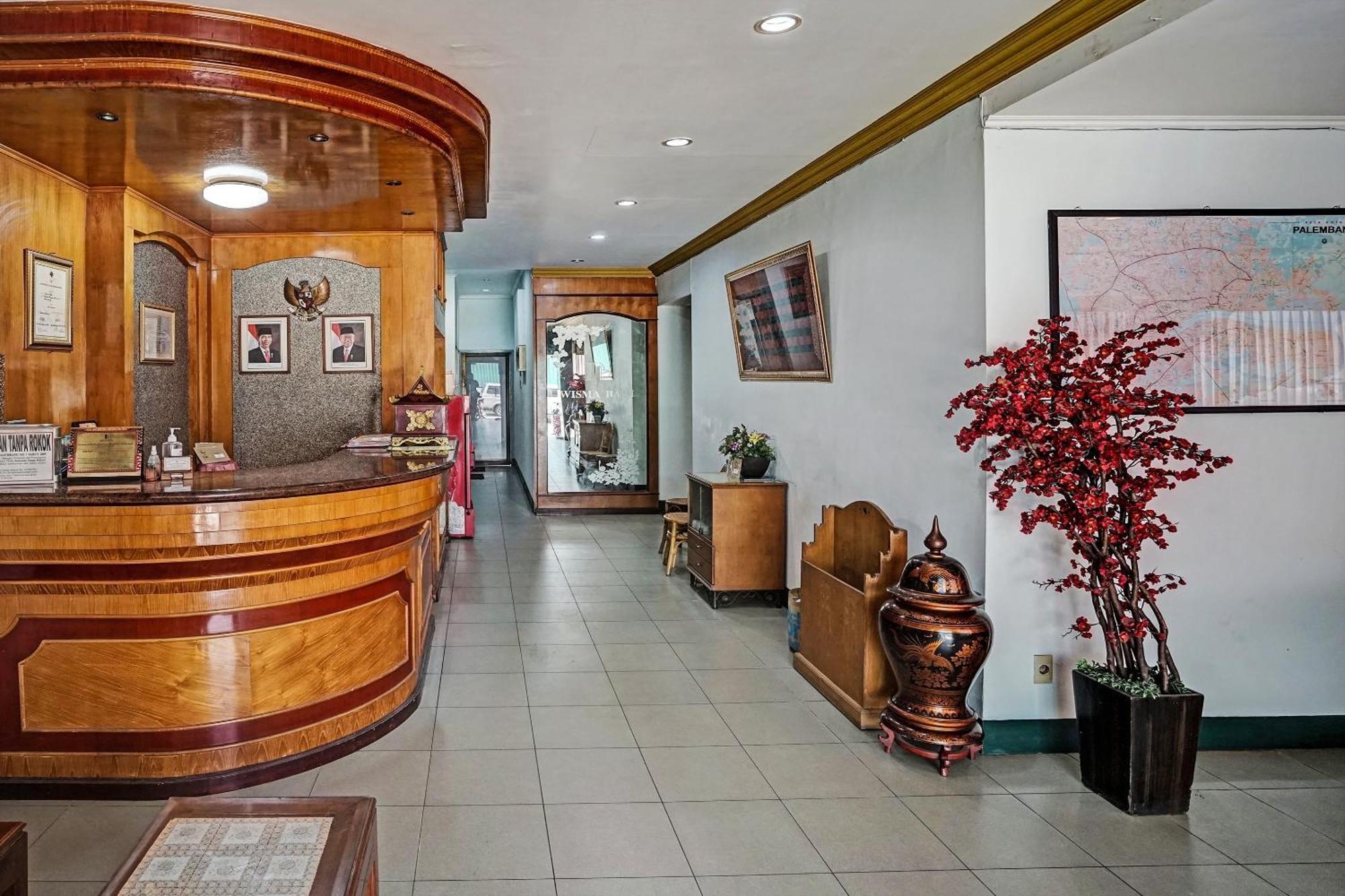 OYO 91805 Hotel Wisma Bari Palembang Bagian luar foto