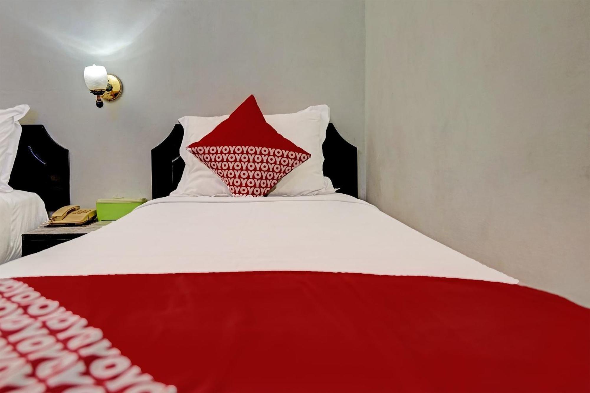 OYO 91805 Hotel Wisma Bari Palembang Bagian luar foto