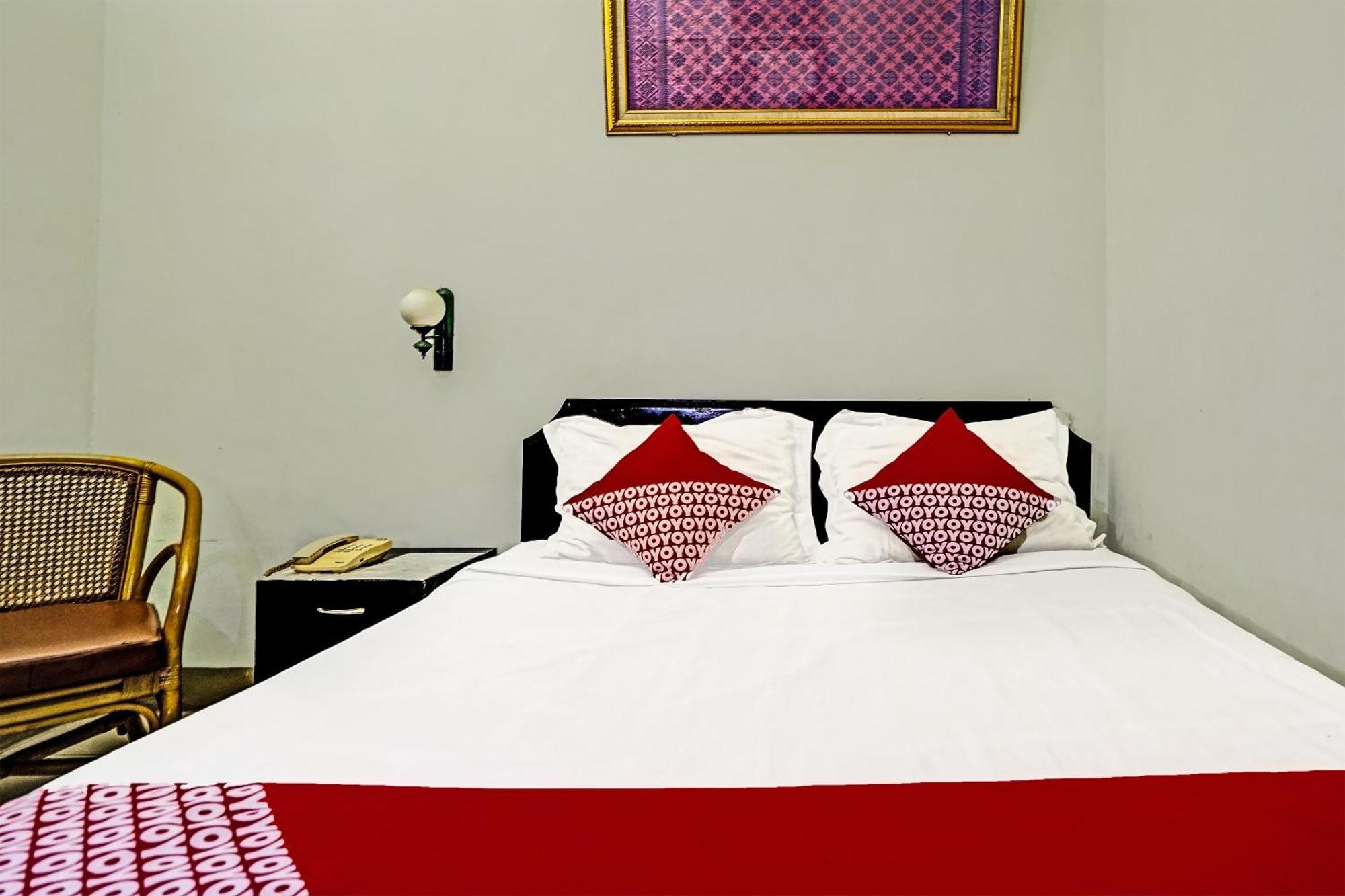 OYO 91805 Hotel Wisma Bari Palembang Bagian luar foto