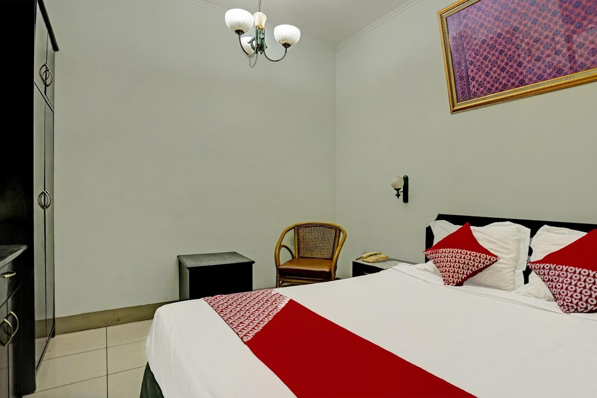 OYO 91805 Hotel Wisma Bari Palembang Bagian luar foto