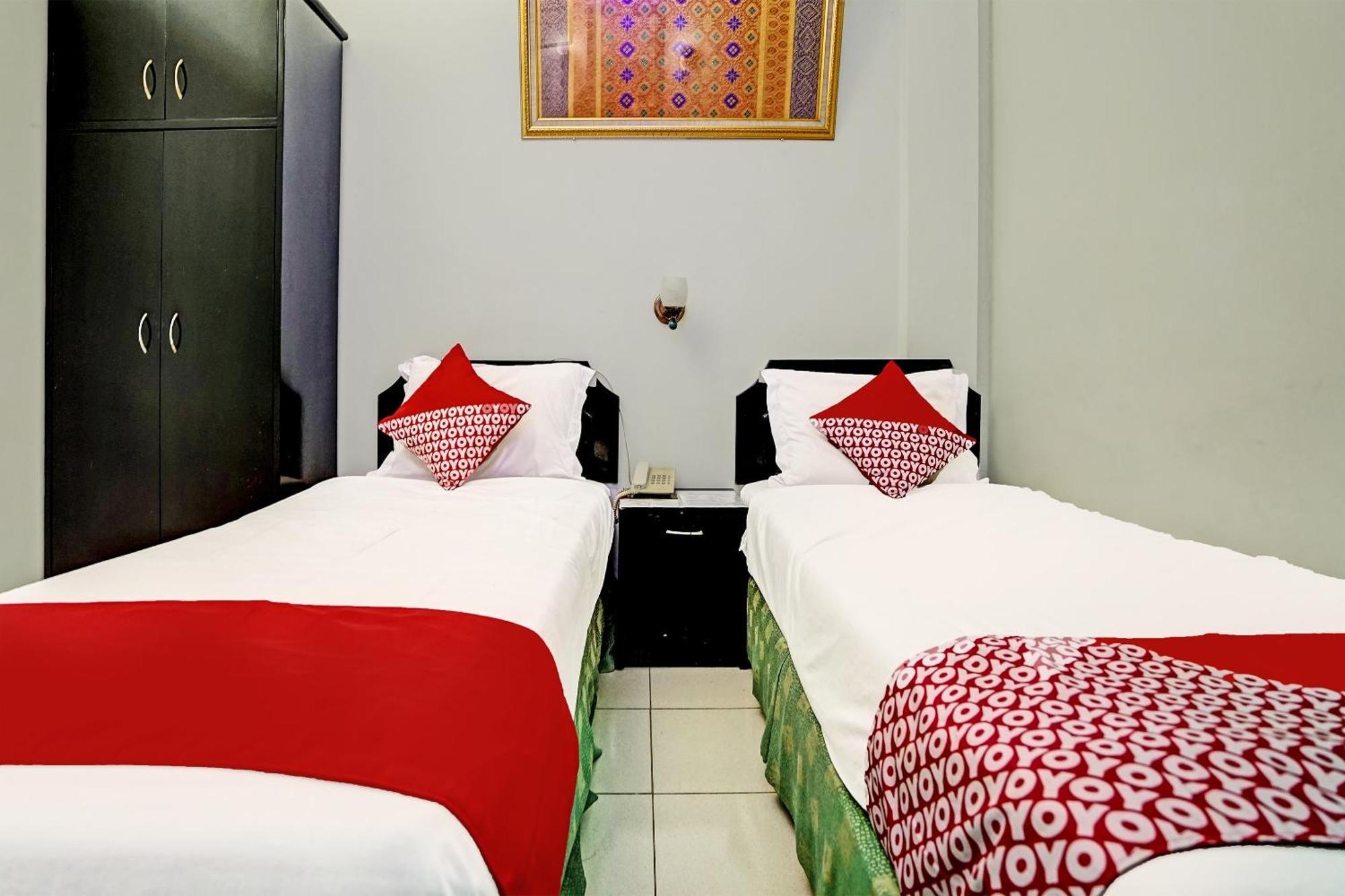OYO 91805 Hotel Wisma Bari Palembang Bagian luar foto