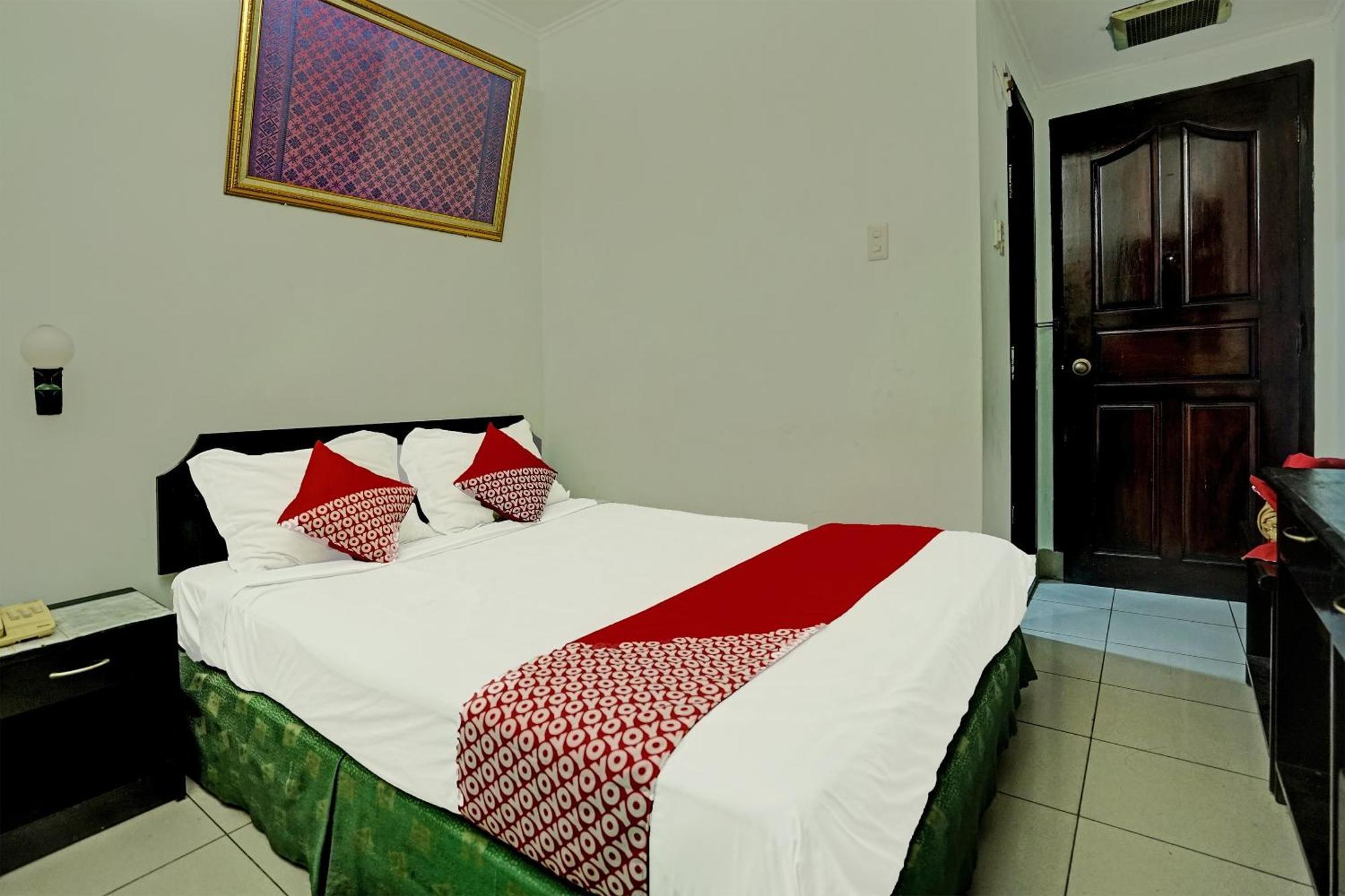 OYO 91805 Hotel Wisma Bari Palembang Bagian luar foto